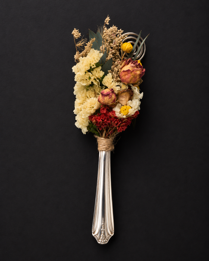 Bloom & Blade | Vintage Bud Vase Magnet — Reclaimed Wild™