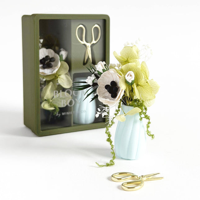 Little Garden Wild | The Stocking Bouquet