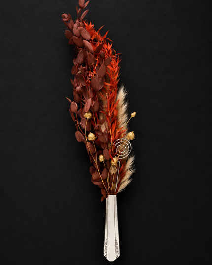Bloom & Blade | Tall Vintage Bud Vase Magnet — Reclaimed Wild™