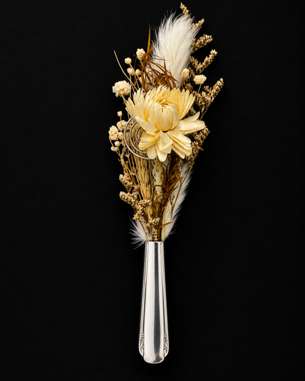 Bloom & Blade | Tall Vintage Bud Vase Magnet — Reclaimed Wild™