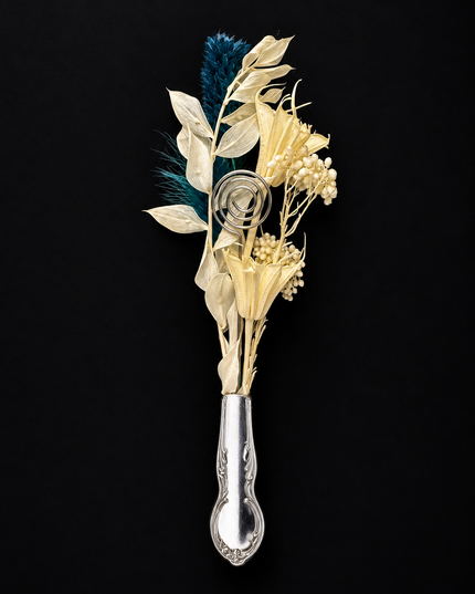 Bloom & Blade | Tall Vintage Bud Vase Magnet — Reclaimed Wild™