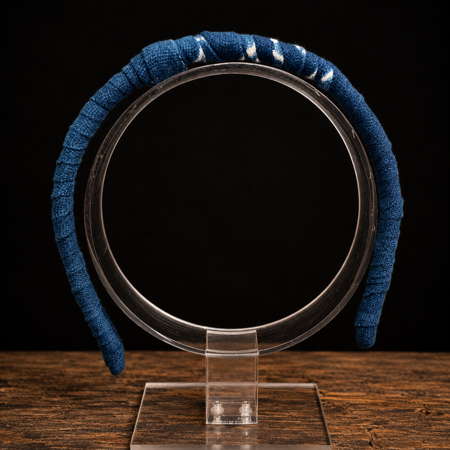 Crowned Band Series™: Small (Refined Accent)