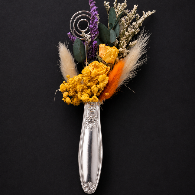 Bloom & Blade | Vintage Bud Vase Magnet — Reclaimed Wild™