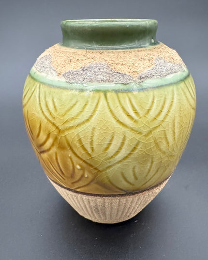 Unique Finds™ - Collected Decorative Vessels & Objects