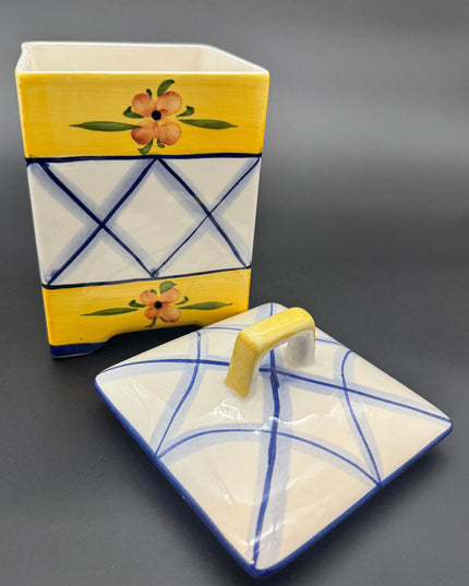 Unique Finds™ - Collected Decorative Vessels & Objects