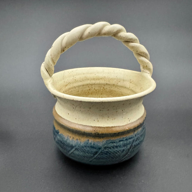 Unique Finds™ - Collected Decorative Vessels & Objects