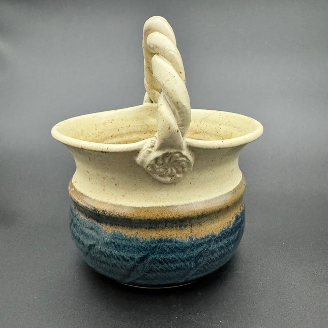 Unique Finds™ - Collected Decorative Vessels & Objects