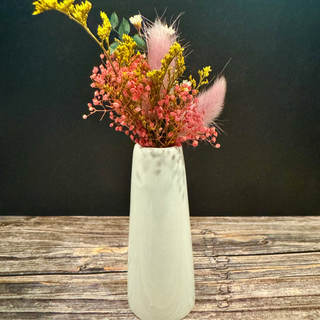 Mini Dried Floral Vases & Wood Gift Tag