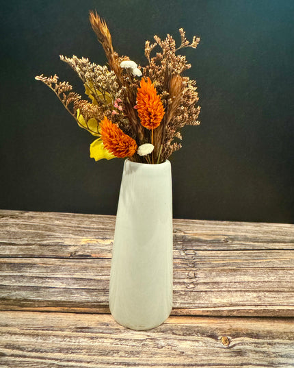 Mini Dried Floral Vases & Wood Gift Tag