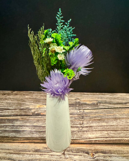 Mini Dried Floral Vases & Wood Gift Tag