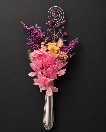 Bloom & Blade | Vintage Bud Vase Magnet — Reclaimed Wild™