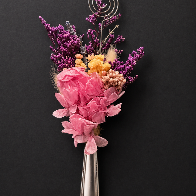 Bloom & Blade | Vintage Bud Vase Magnet — Reclaimed Wild™