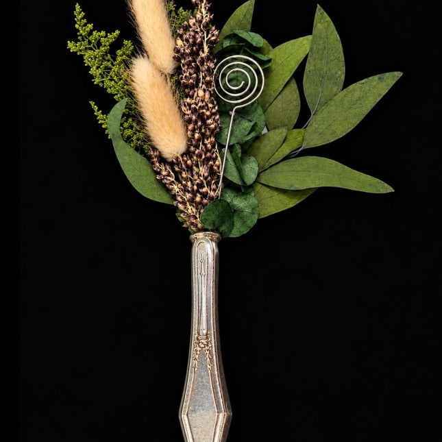 Bloom & Blade | XL Vintage Bud Vase Magnet — Reclaimed Wild™