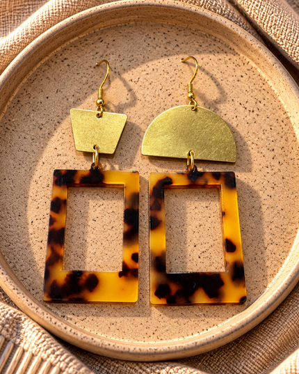 THE ADORNED EDIT™ | Tortoise Window