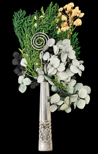 Bloom & Blade | Tall Vintage Bud Vase Magnet — Reclaimed Wild™