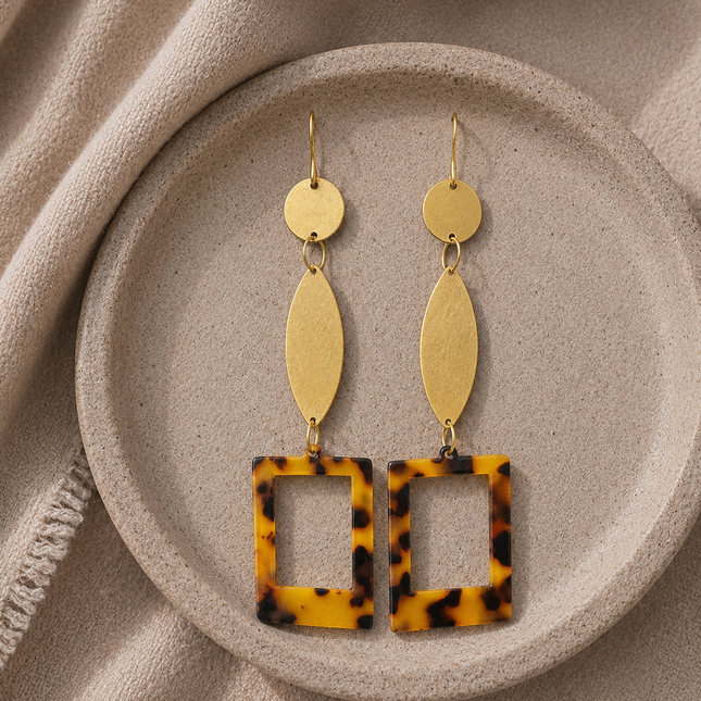 THE ADORNED EDIT™ | Tortoise Rectangle