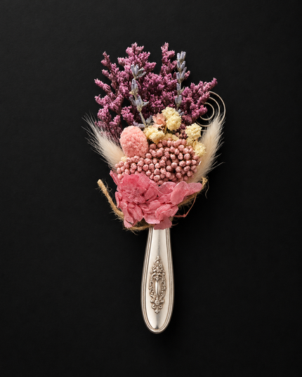 Bloom & Blade | Vintage Bud Vase Magnet — Reclaimed Wild™