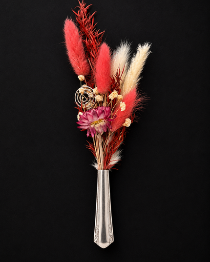 Bloom & Blade | Tall Vintage Bud Vase Magnet — Reclaimed Wild™
