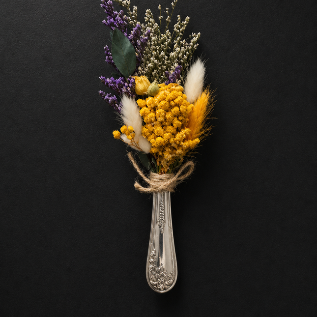 Bloom & Blade | Vintage Bud Vase Magnet — Reclaimed Wild™