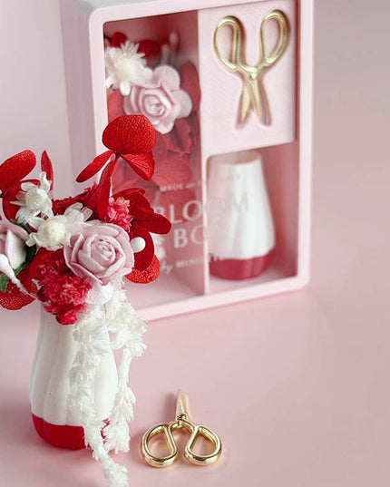 Little Blush Wild | The Stocking Bouquet
